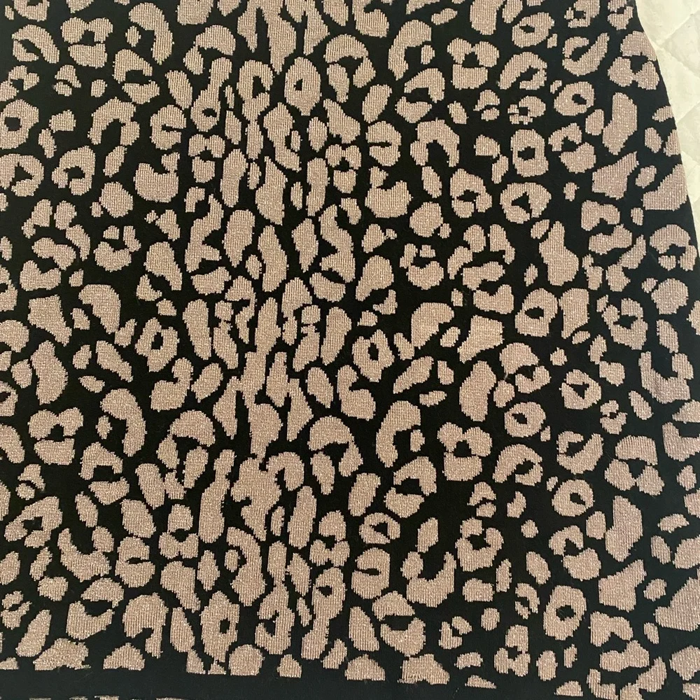 Aritzia Sunday best leopard print skirt S - Picture 3 of 4